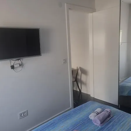 One Bedroom In Center